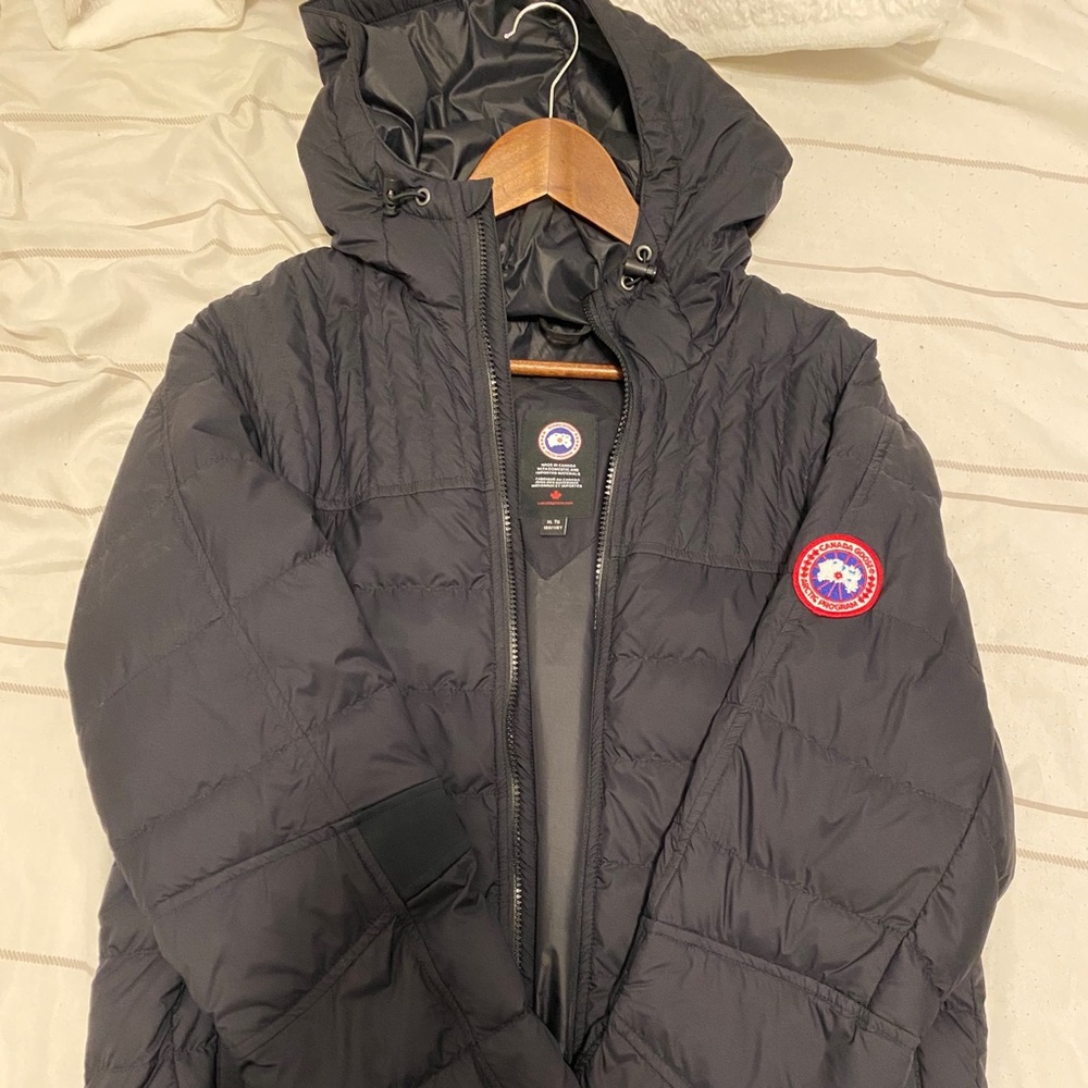 Canada Goose Jacket - Picture 1 of 3
